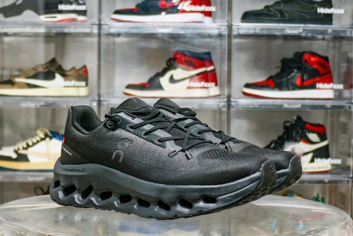 On Cloudtilt Black Eclipse