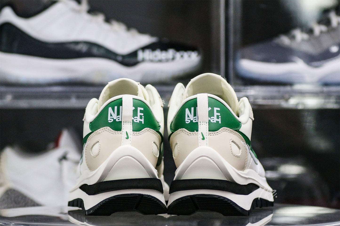 Sacai x colegio Nike VaporWaffle 3.0 White Grey Green