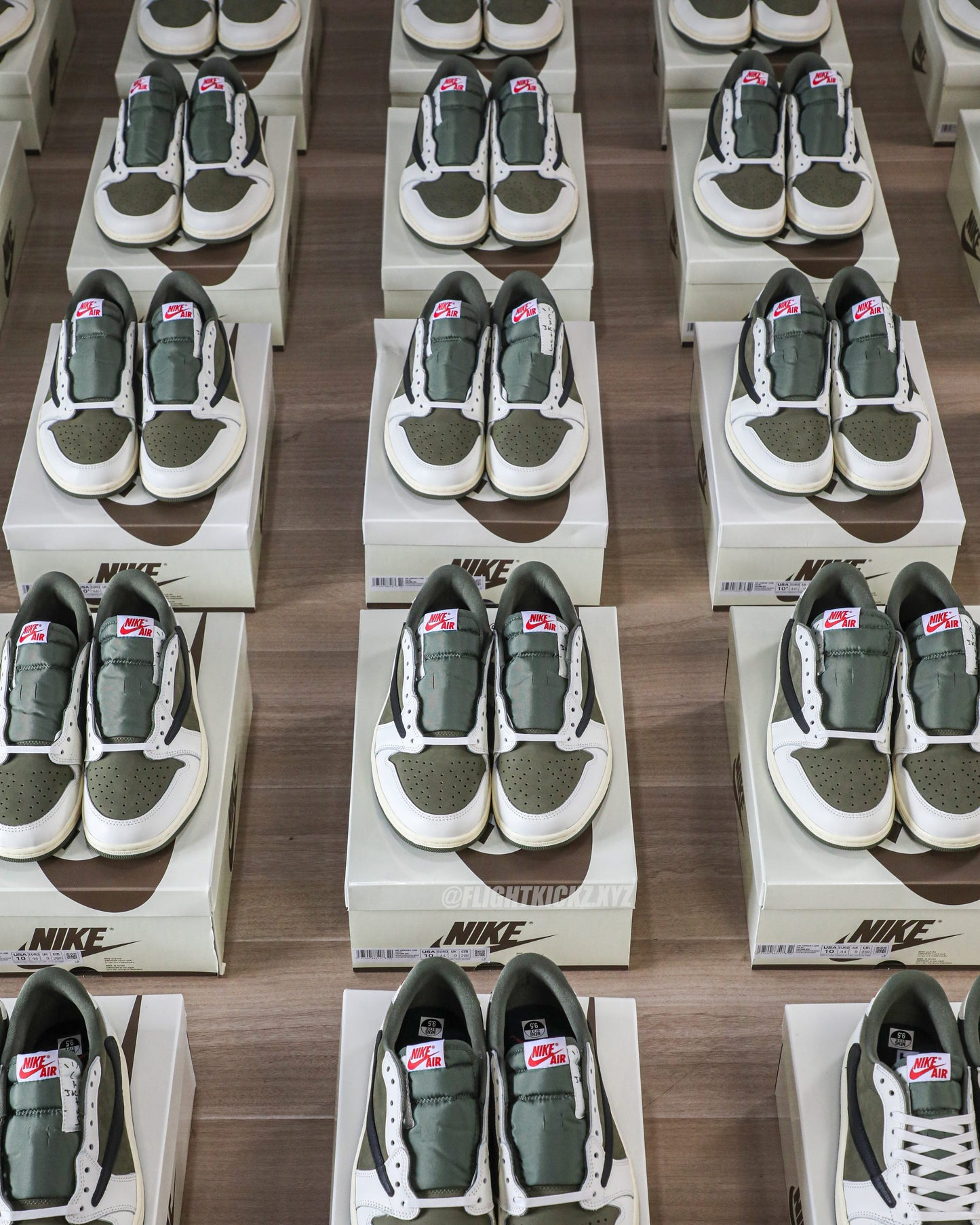 US Warehouse:Travis Scott x Air Jordan 1 ' Medium Olive' (LN5 A1 Batch)