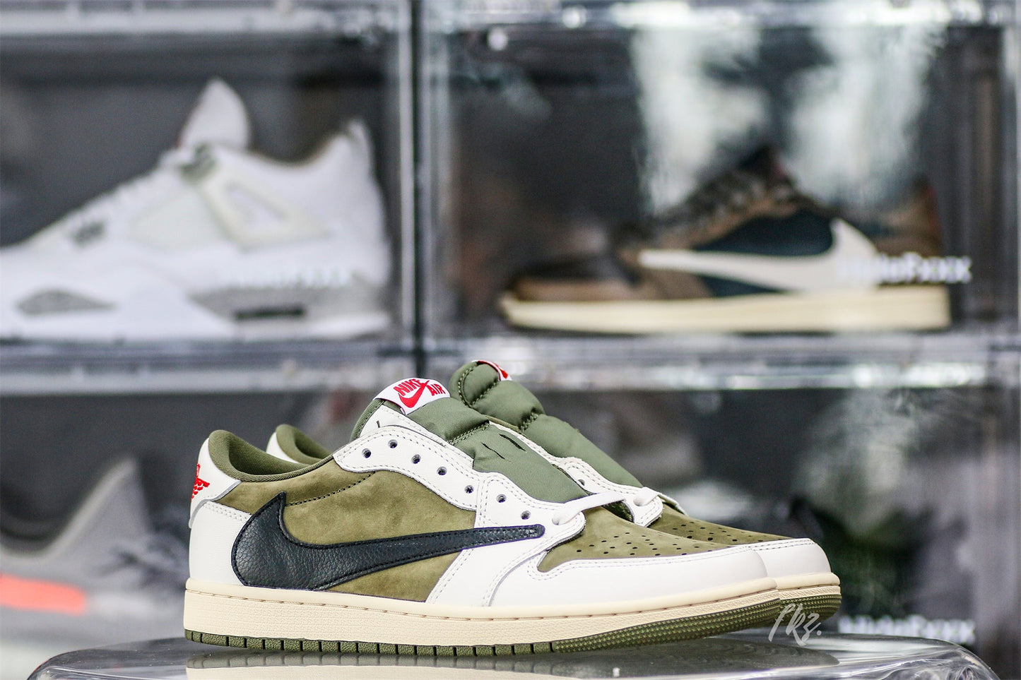 US Warehouse:Travis Scott x Air Jordan 1 ' Medium Olive' (LN5 A1 Batch)