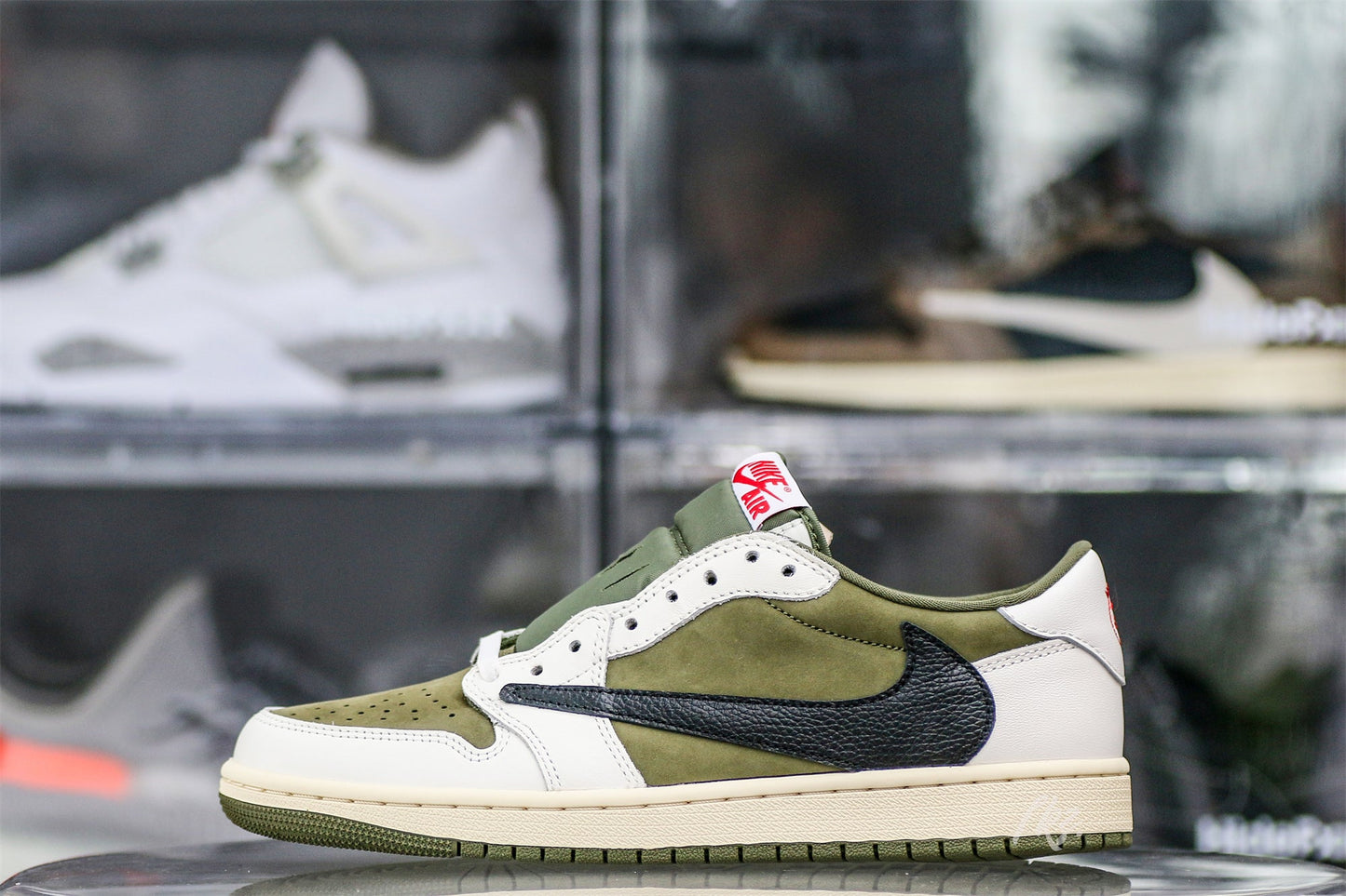 US Warehouse:Travis Scott x Air Jordan 1 ' Medium Olive' (LN5 A1 Batch)