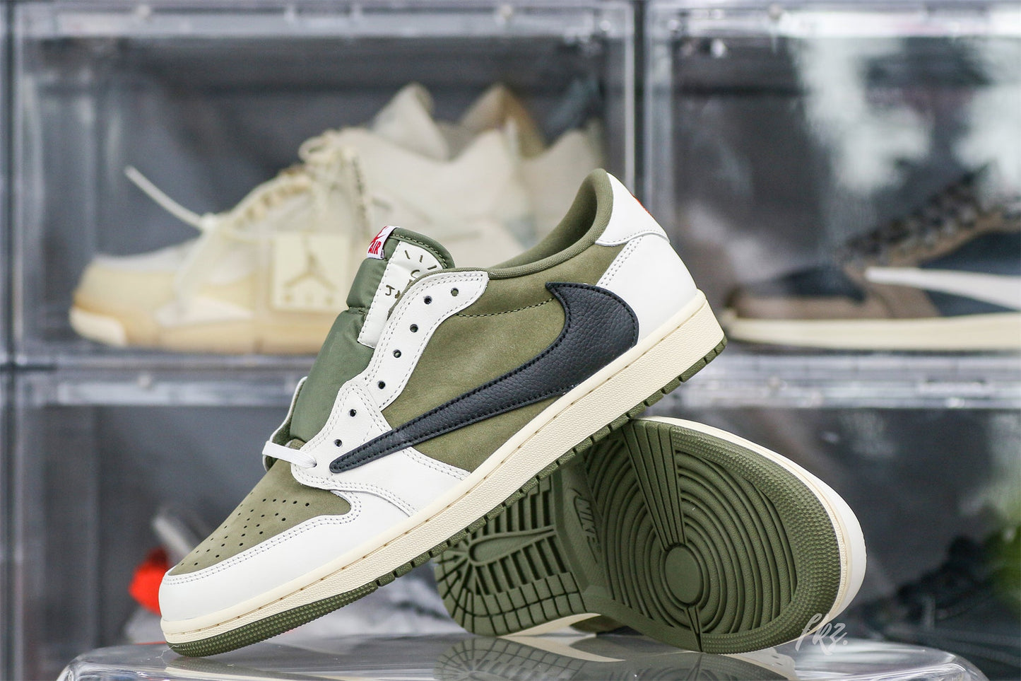 US Warehouse:Travis Scott x Air Jordan 1 ' Medium Olive' (LN5 A1 Batch)