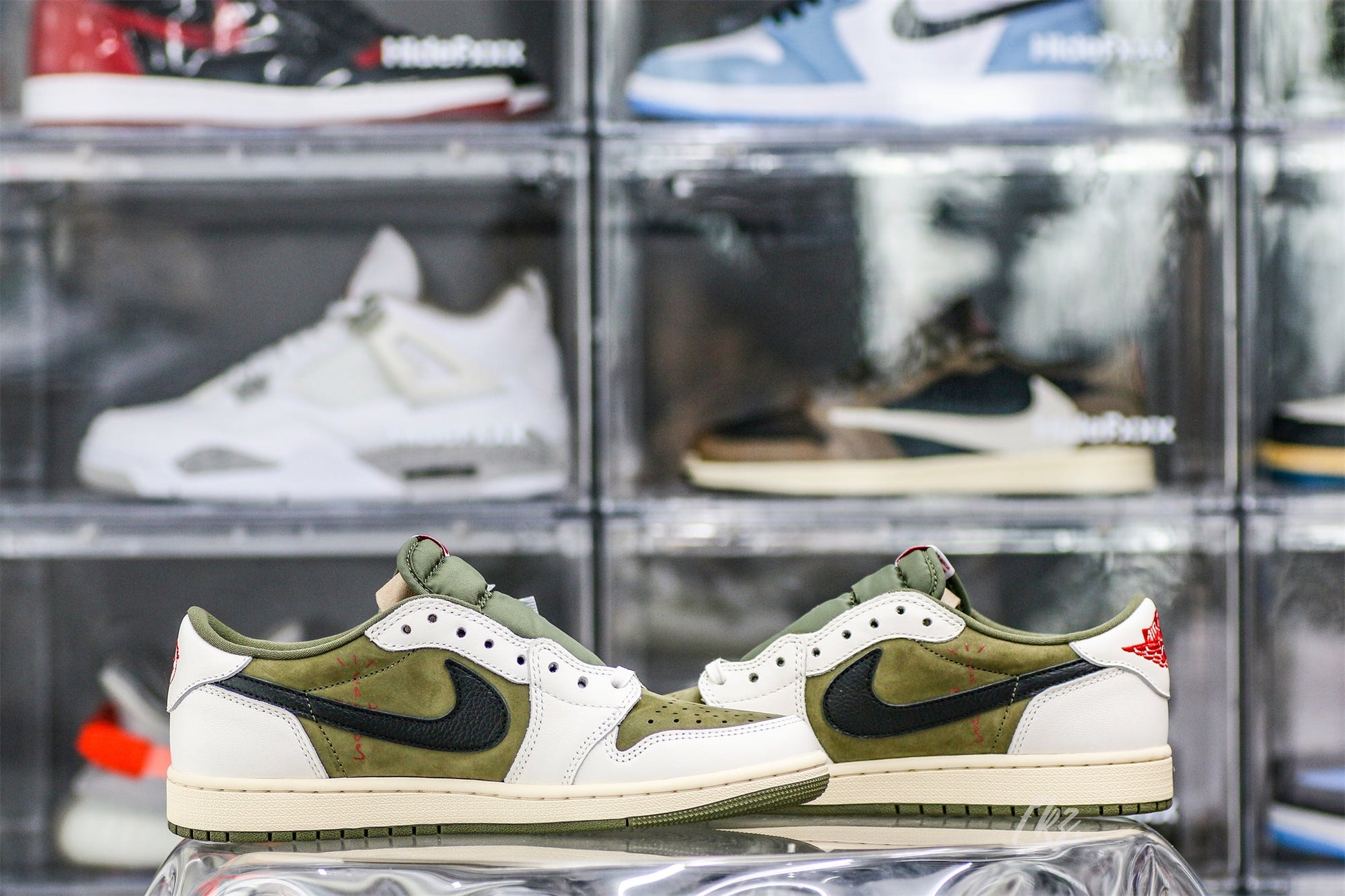 US Warehouse:Travis Scott x Air Jordan 1 ' Medium Olive' (LN5 A1 Batch)