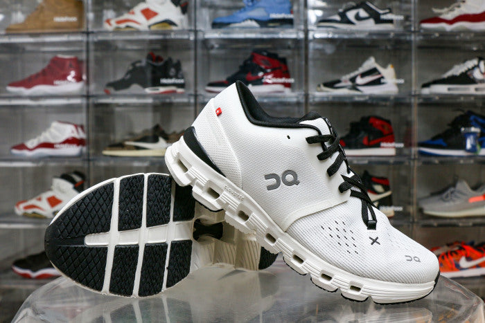 On Running Cloud X 4Ivory Black