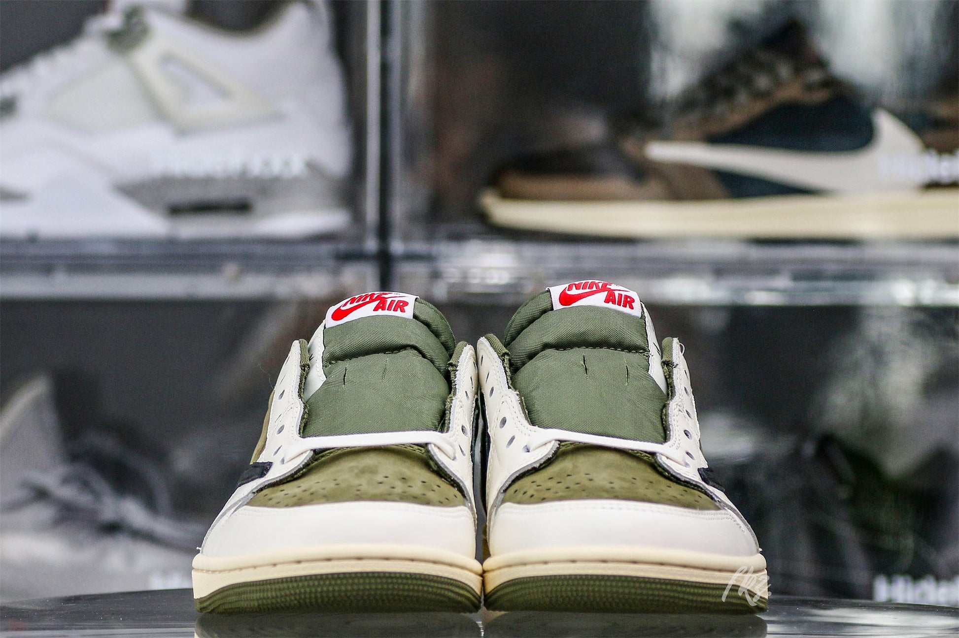 US Warehouse:Travis Scott x Air Jordan 1 ' Medium Olive' (LN5 A1 Batch)