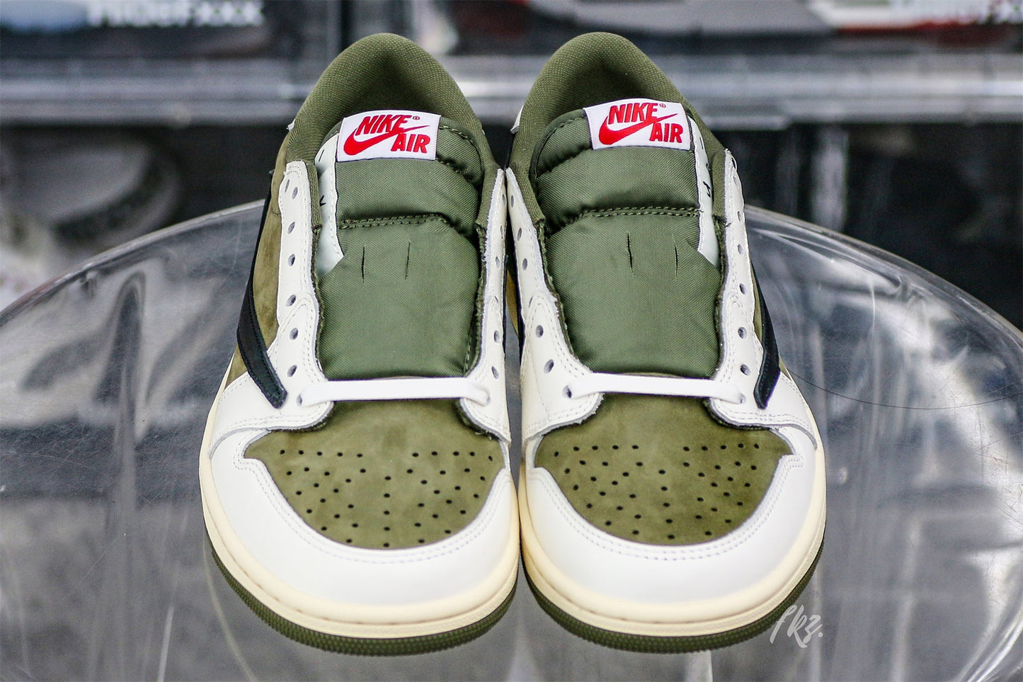 US Warehouse:Travis Scott x Air Jordan 1 ' Medium Olive' (LN5 A1 Batch)
