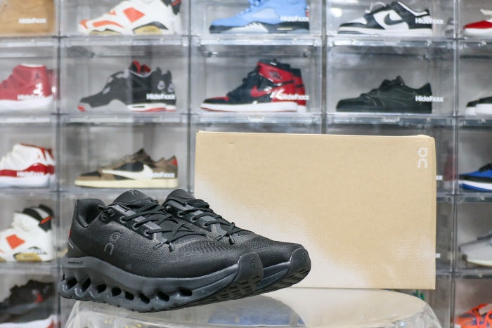 On Cloudtilt Black Eclipse