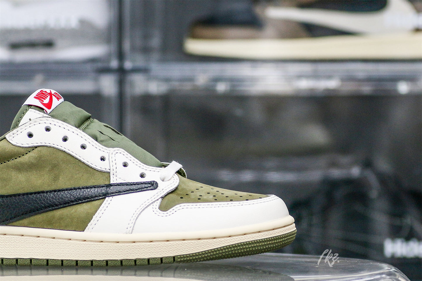 US Warehouse:Travis Scott x Air Jordan 1 ' Medium Olive' (LN5 A1 Batch)
