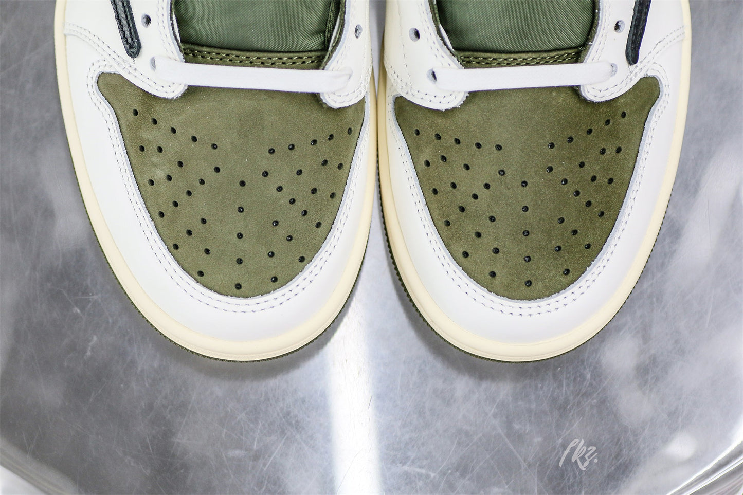 US Warehouse:Travis Scott x Air Jordan 1 ' Medium Olive' (LN5 A1 Batch)
